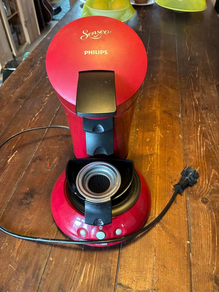Philips Senseo Koffiezetapparaat Rood - Goede Staat, Witgoed en Apparatuur, Koffiezetapparaten, Koffiepads en cups, Gebruikt, Koffiemachine