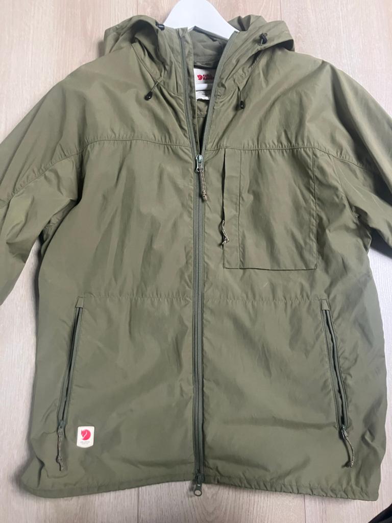 Fjällräven high coast Groene Jas Maat S, Ophalen of Verzenden, Zo goed als nieuw, Maat 46 (S) of kleiner, Groen