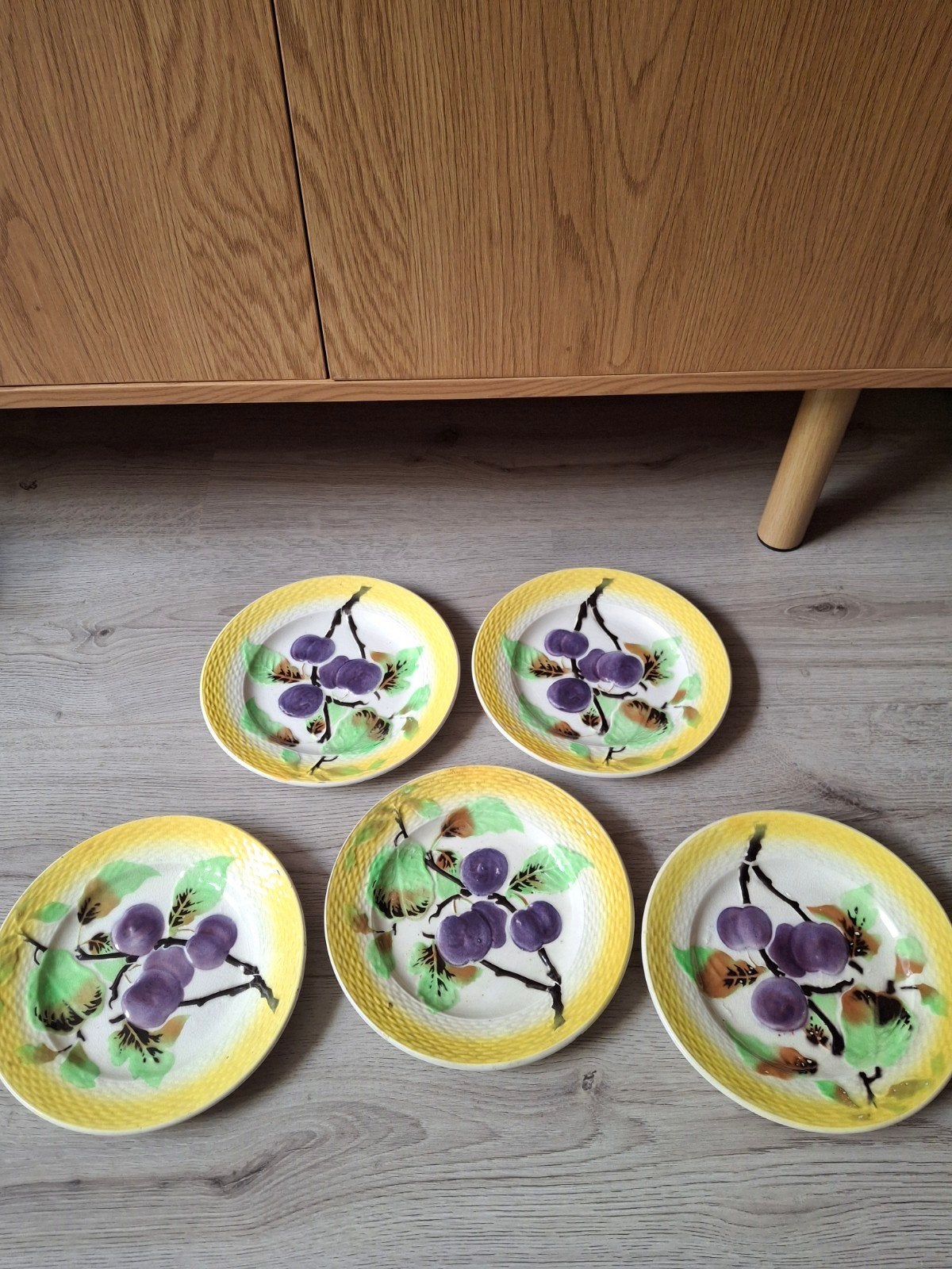 5 Prachtige Franse Barbotine Majolica Borden met Pruimen, Antiek en Kunst, Ophalen of Verzenden
