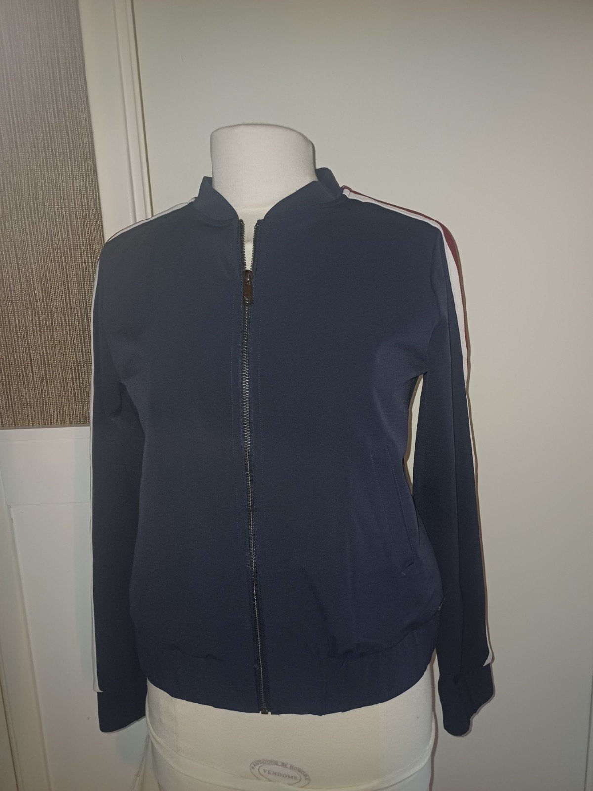 Mi piace travel bomberjack - Donkerblauw met gestreepte bies, Blauw, Onbekend, Nieuw, Ophalen of Verzenden