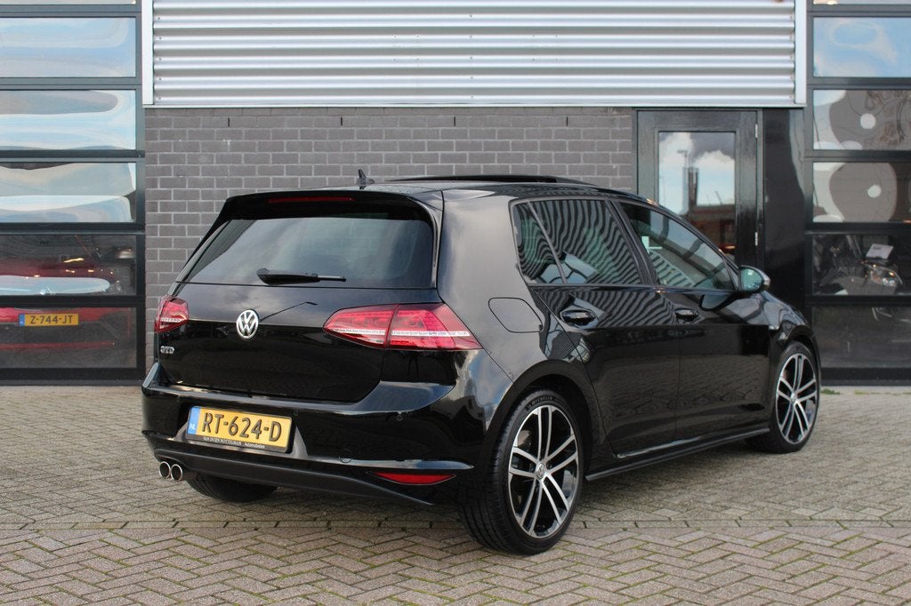 Volkswagen Golf 2.0 TDI GTD / Panoramadak / Led / Stoelverwa, Stof, Gebruikt, 4 cilinders, Met garantie (alle)