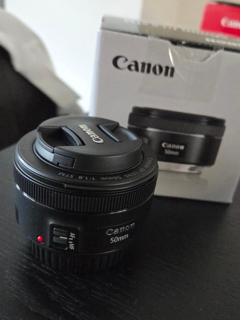 Canon EF 50mm f/1.8 STM, Ophalen, Zo goed als nieuw, Standaardlens