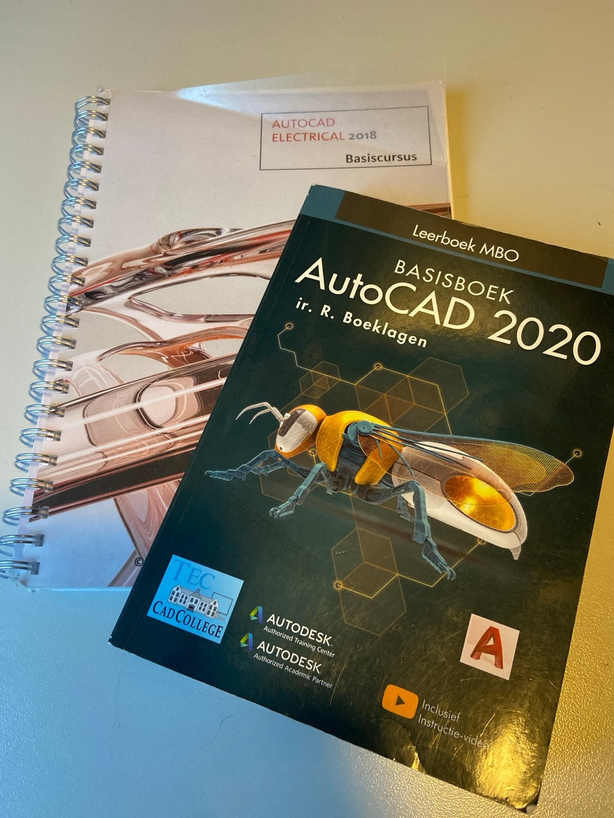 AutoCAD 2020 Basisboek & AutoCAD Electrical 2018 Cursus, Boeken, Studieboeken en Cursussen, Ophalen of Verzenden, Beta, Gelezen