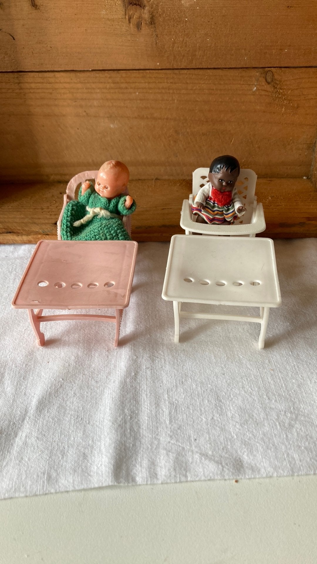 Twee stoeltjes met popjes, Antiek en Kunst, Ophalen of Verzenden