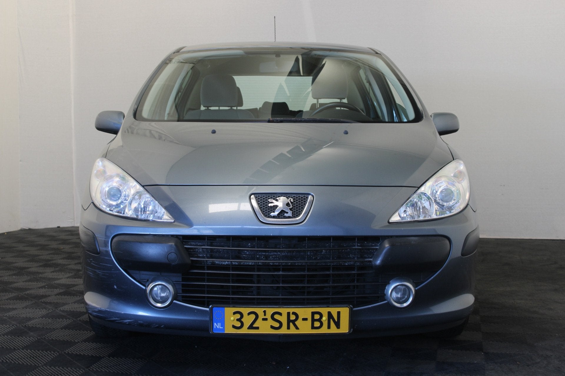 Peugeot 307 1.6-16V XT (bj 2006), Voorwielaandrijving, Stof, Gebruikt, Zwart