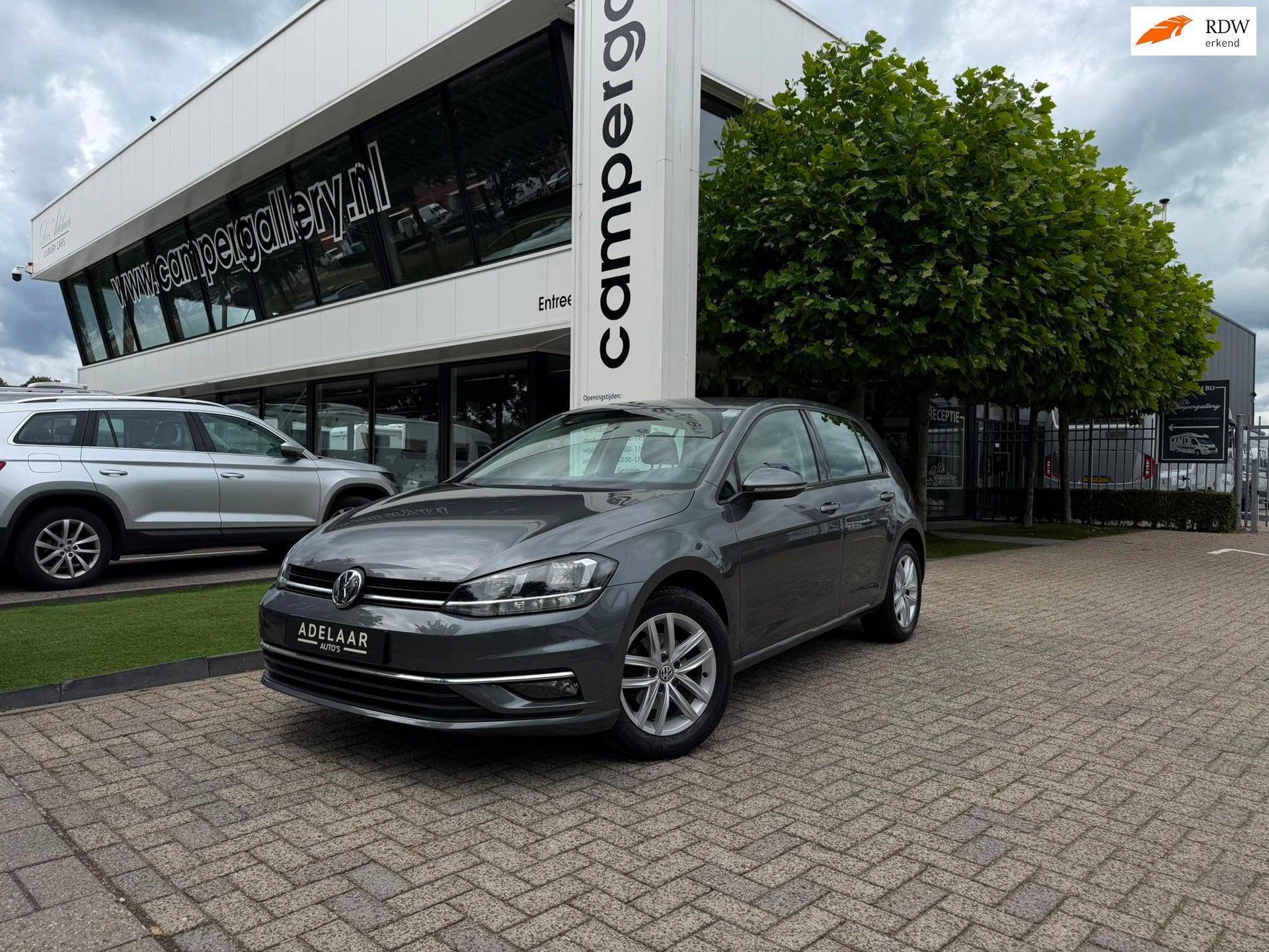 Volkswagen Golf 1.0 TSI Highline APPLE CARPLAY, CLIMATRONIC,, Startonderbreker, Gebruikt, 1137 kg, Origineel Nederlands