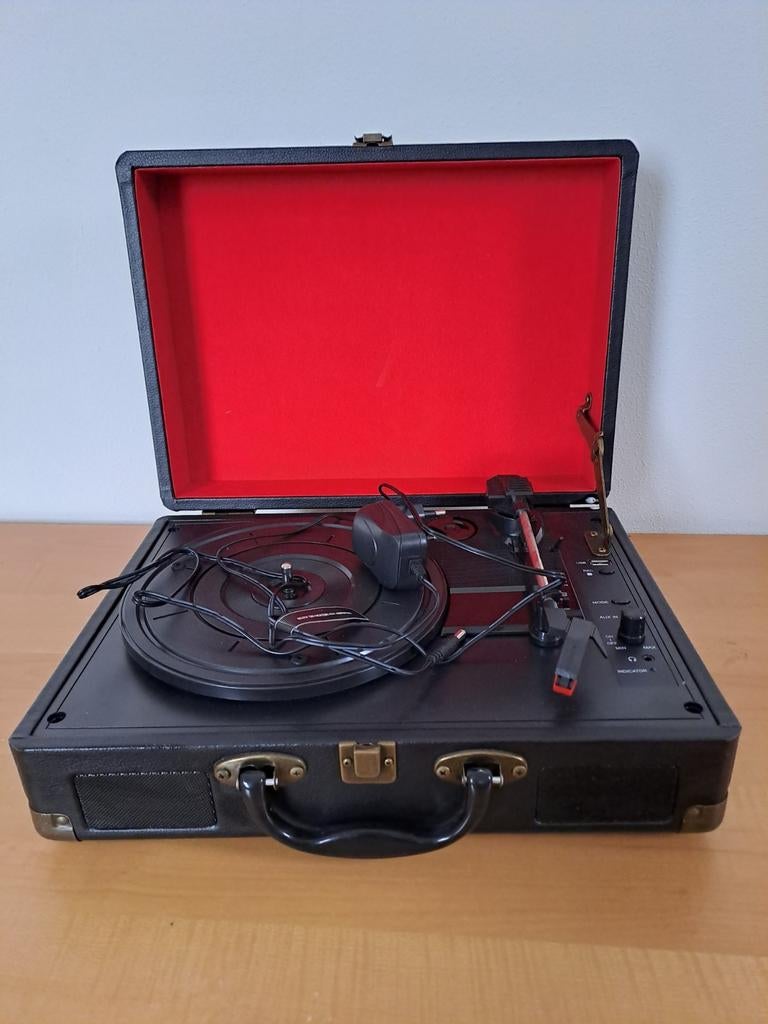 Medion MD 43708 Draagbare USB Platenspeler Koffer, Audio, Tv en Foto, Platenspelers, Zo goed als nieuw, USB-aansluiting, Platenspeler