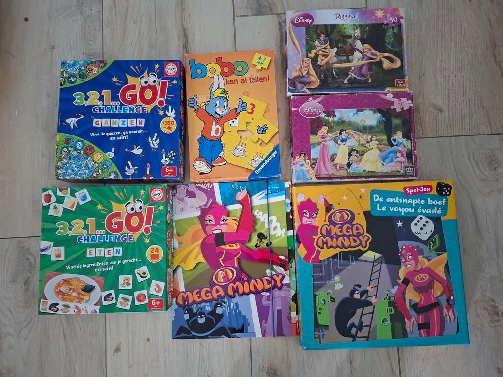 Diverse puzzels en bordspellen - Mega Mindy, Disney, Bobo, Ophalen of Verzenden, 10 tot 50 stukjes, 4 tot 6 jaar