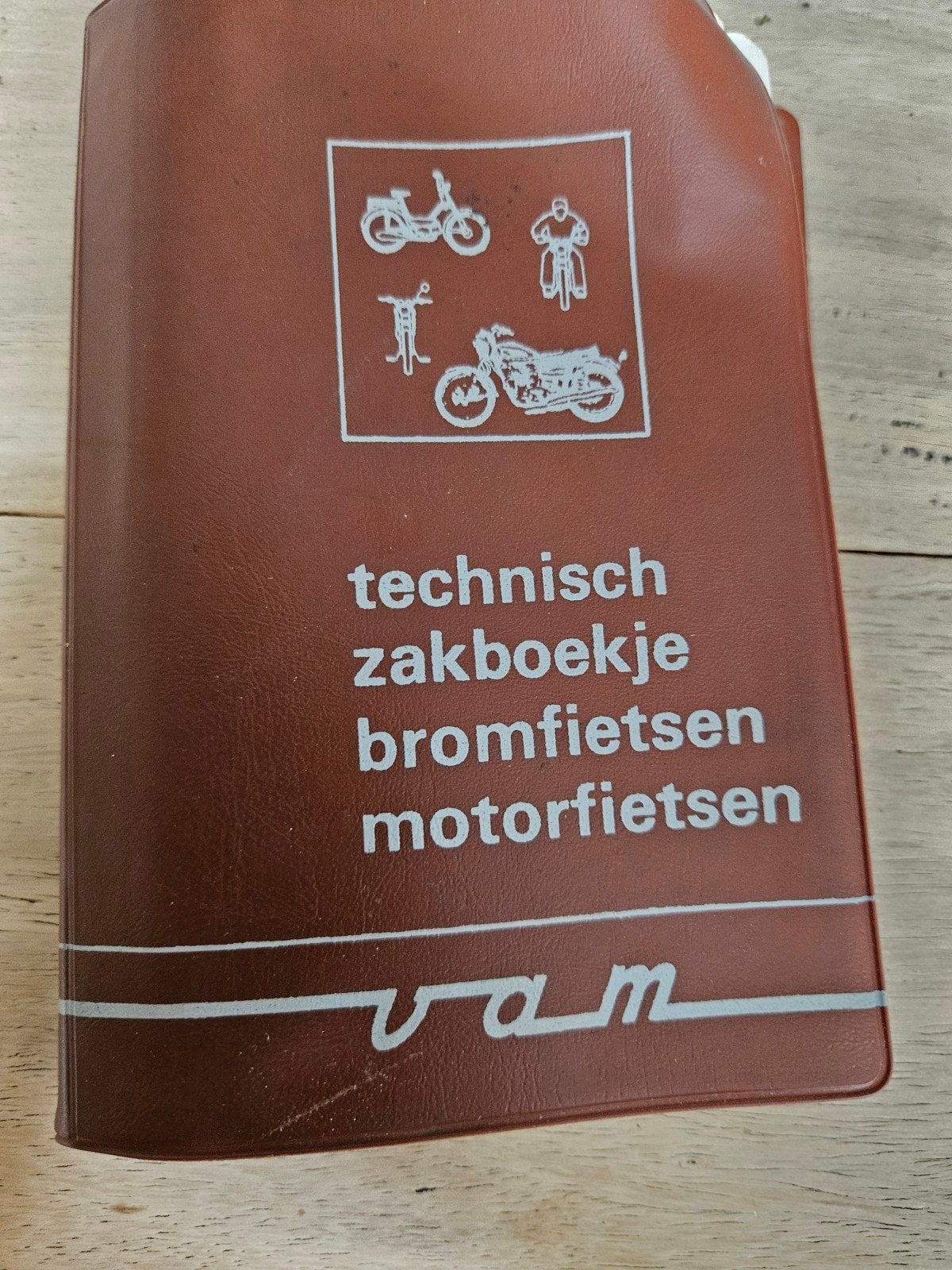 Technisch zakboekje bromfietsen en motorfietsen, Ophalen of Verzenden