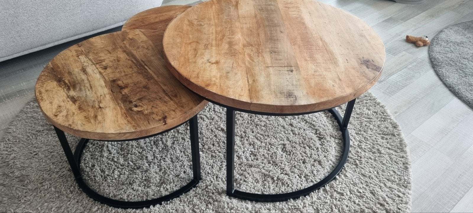Set van 3 ronde salontafels mangohout en metaal, Ophalen