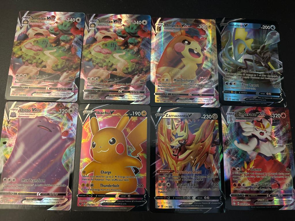 Pokémon VMAX & V Kaarten Collectie - 8 Stuks, Ophalen of Verzenden, Zo goed als nieuw, Meerdere kaarten