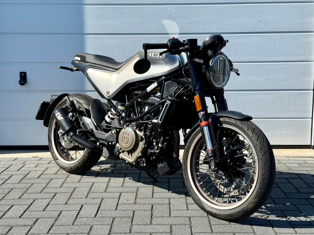 Husqvarna 401 Vitpilen | A2 | 2021 | 4100km | Nieuwstaat, 400 cc, Particulier, Minimaal motorrijbewijs A2, Sportuitlaat