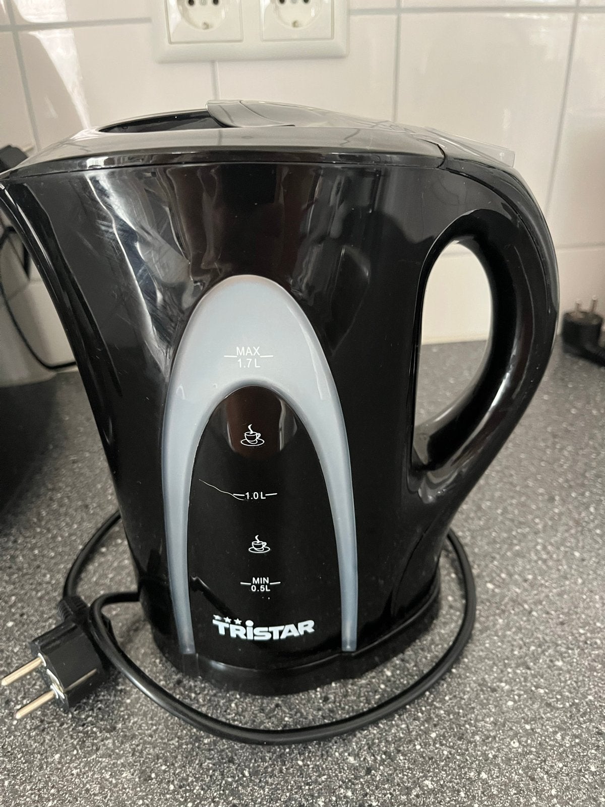 Tristar waterkoker z.g.a.n. - Snel en efficiënt, 1 tot 2 liter, Ophalen, Zo goed als nieuw, Draadloos