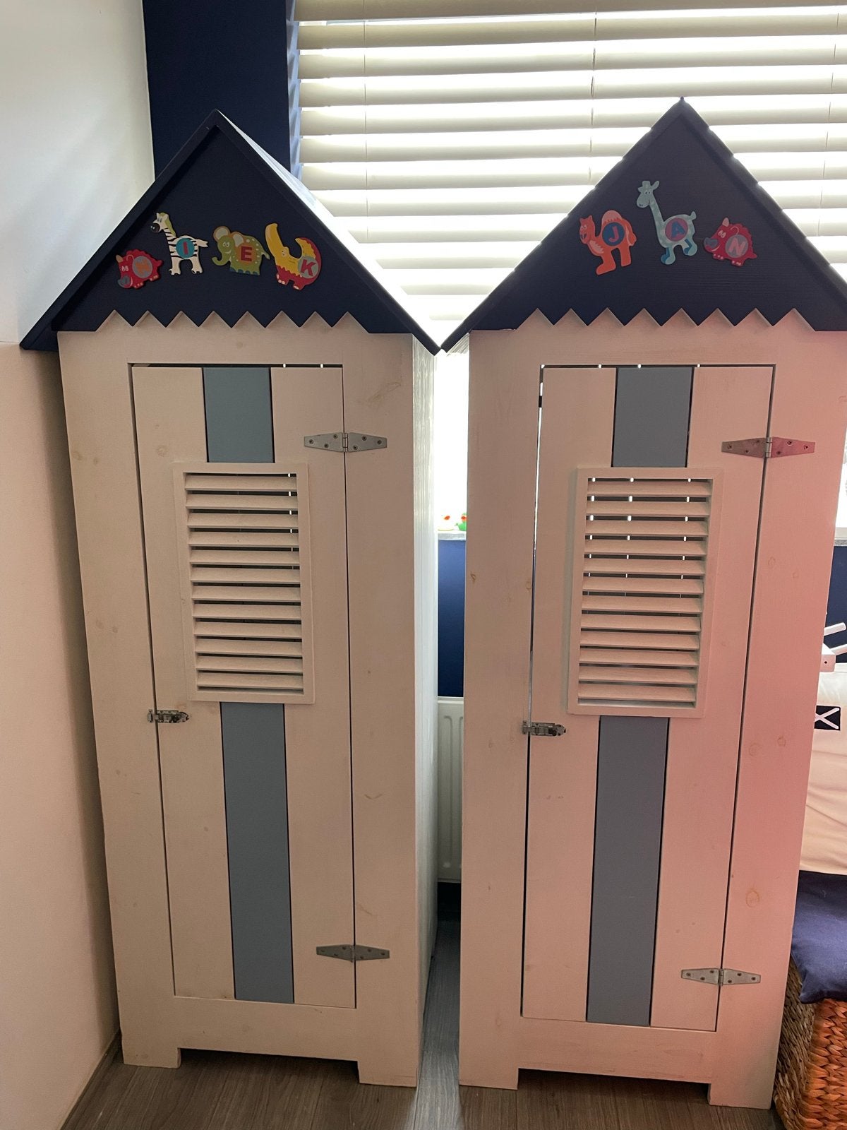 2x Massief houten babykamer kasten strandhuisje model, Ophalen, Gebruikt, Kast