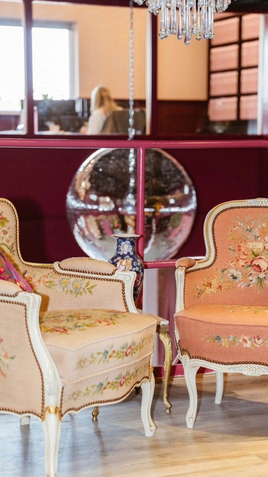 2 prachtige louis xv stijl fauteuils, Ophalen