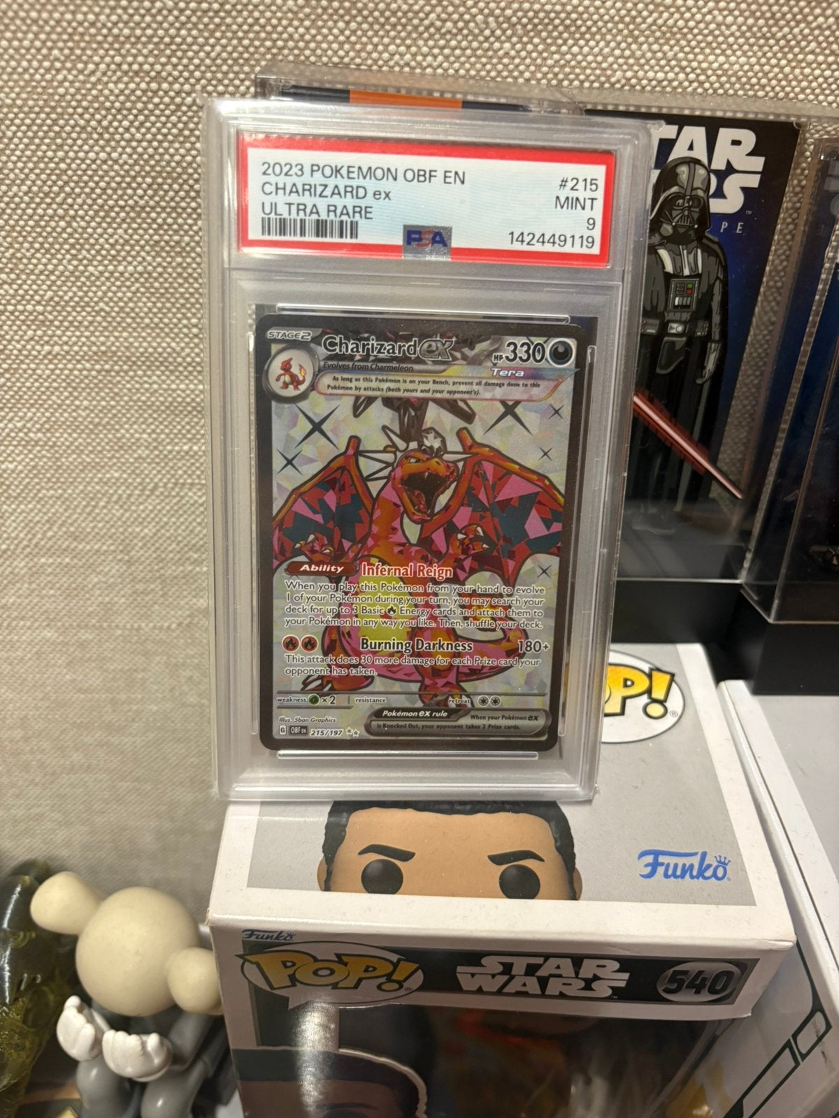 Pokemon charizard #215 psa 9, Hobby en Vrije tijd, Verzamelkaartspellen | Pokémon, Ophalen of Verzenden, Zo goed als nieuw