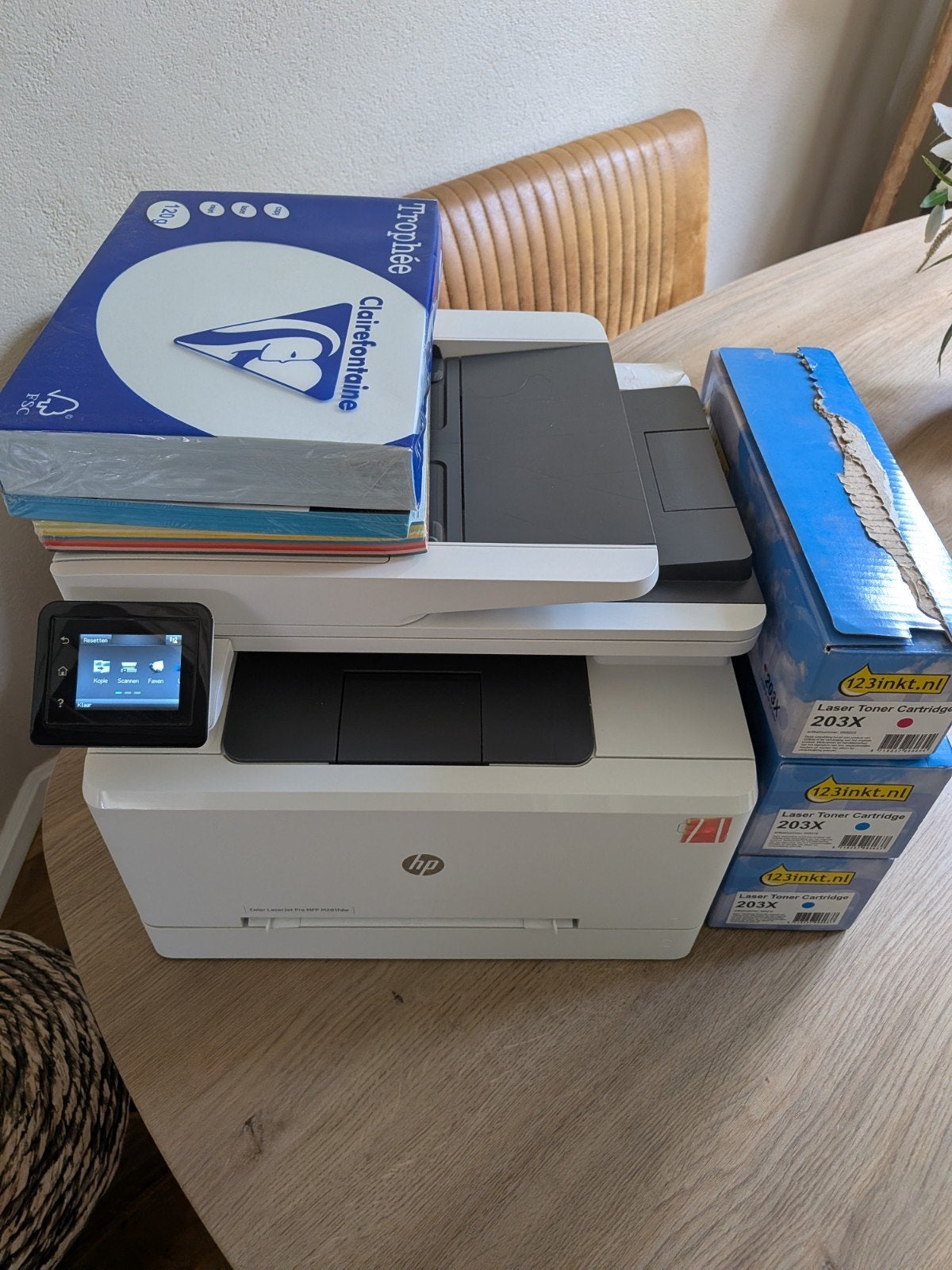 HP Color LaserJet Pro MFP M281fdw met toners en papier, Computers en Software, Printers, Zo goed als nieuw, Scannen, Draadloos