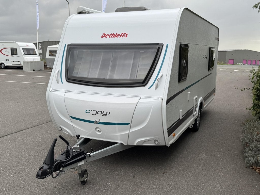 Dethleffs C'Joy 460 LE verkocht, Caravans en Kamperen, Dwarsbed, Standaardzit, Bedrijf, Dethleffs