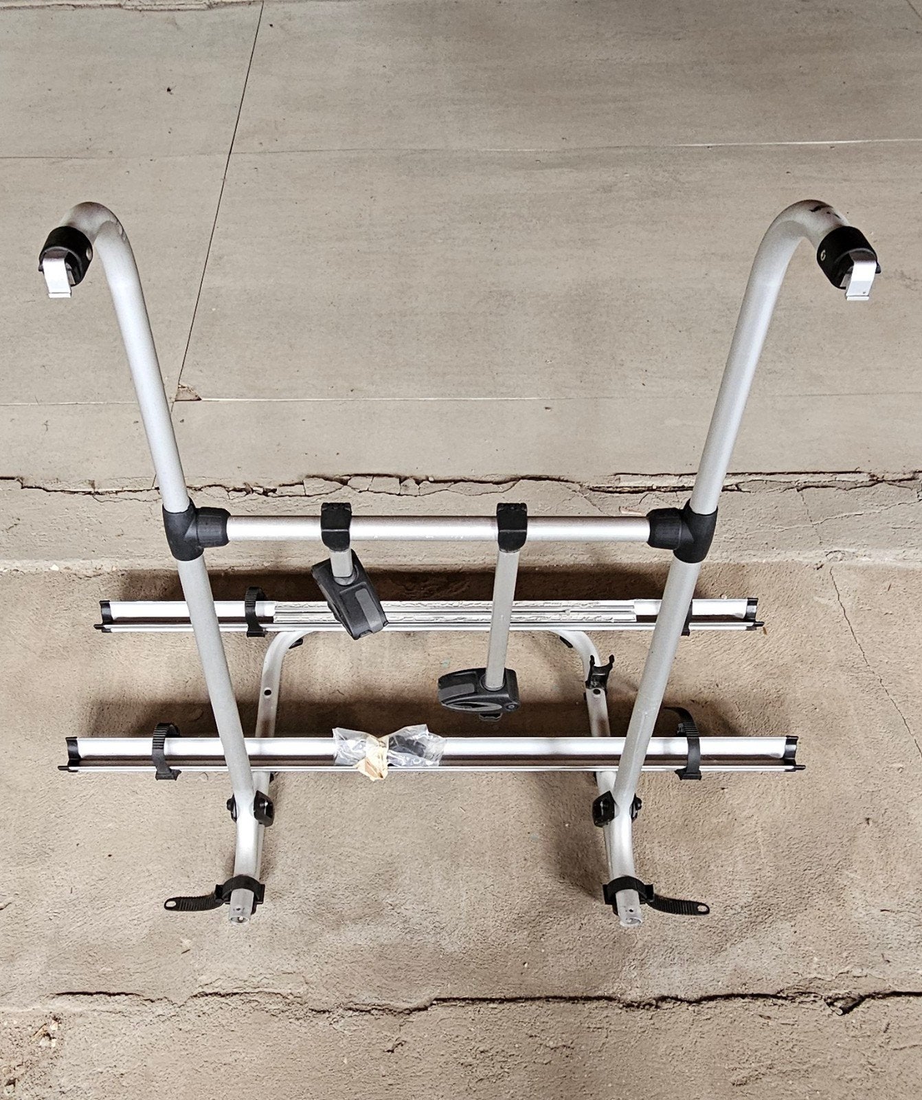 Thule fietsdrager (voor camper), Ophalen, Achterklepdrager