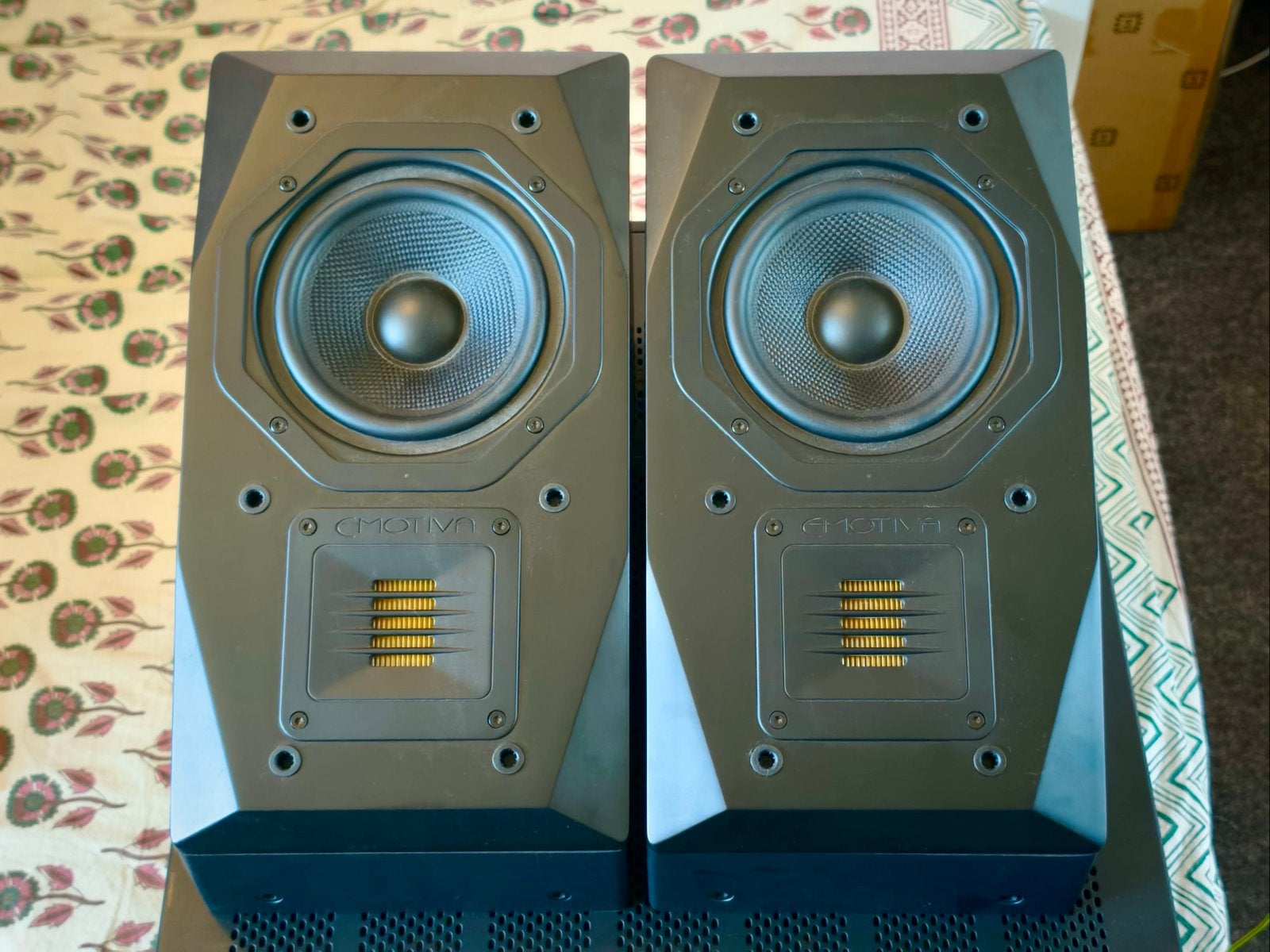 Emotiva Airmotiv A2+ Atmos/Surround Luidsprekers ZGAN!, Overige merken, Ophalen of Verzenden, Zo goed als nieuw, Geschikt voor surround/home cinema