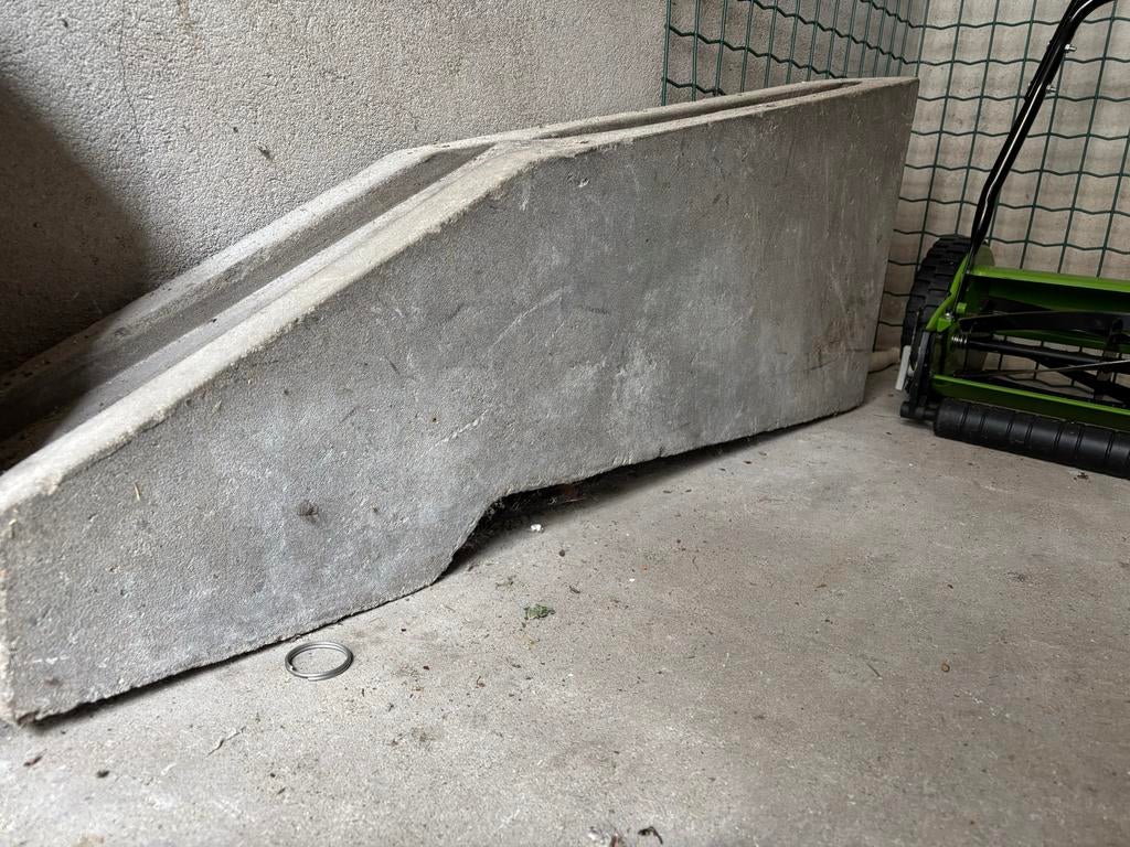Gratis - Betonnen fietsdallen 2 stuks, Ophalen, Gebruikt
