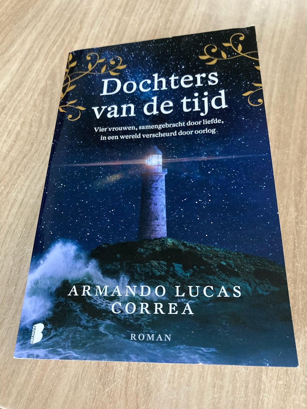 Dochters van de tijd van Armando Lucas Correa, Ophalen of Verzenden, Zo goed als nieuw