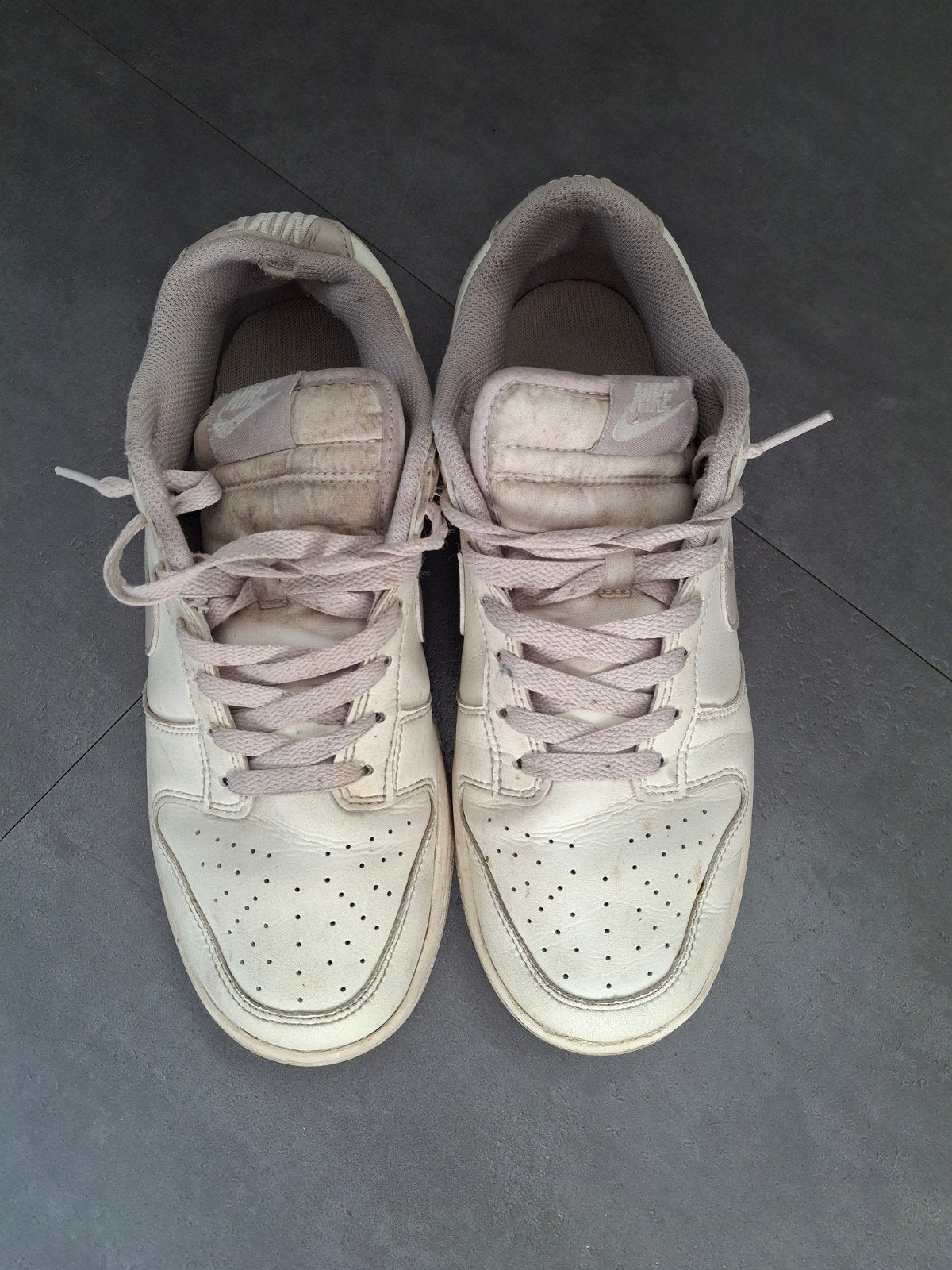 Nike Dunk Low Sneakers - Maat 37.5, Wit, Nike, Ophalen of Verzenden, Sneakers of Gympen