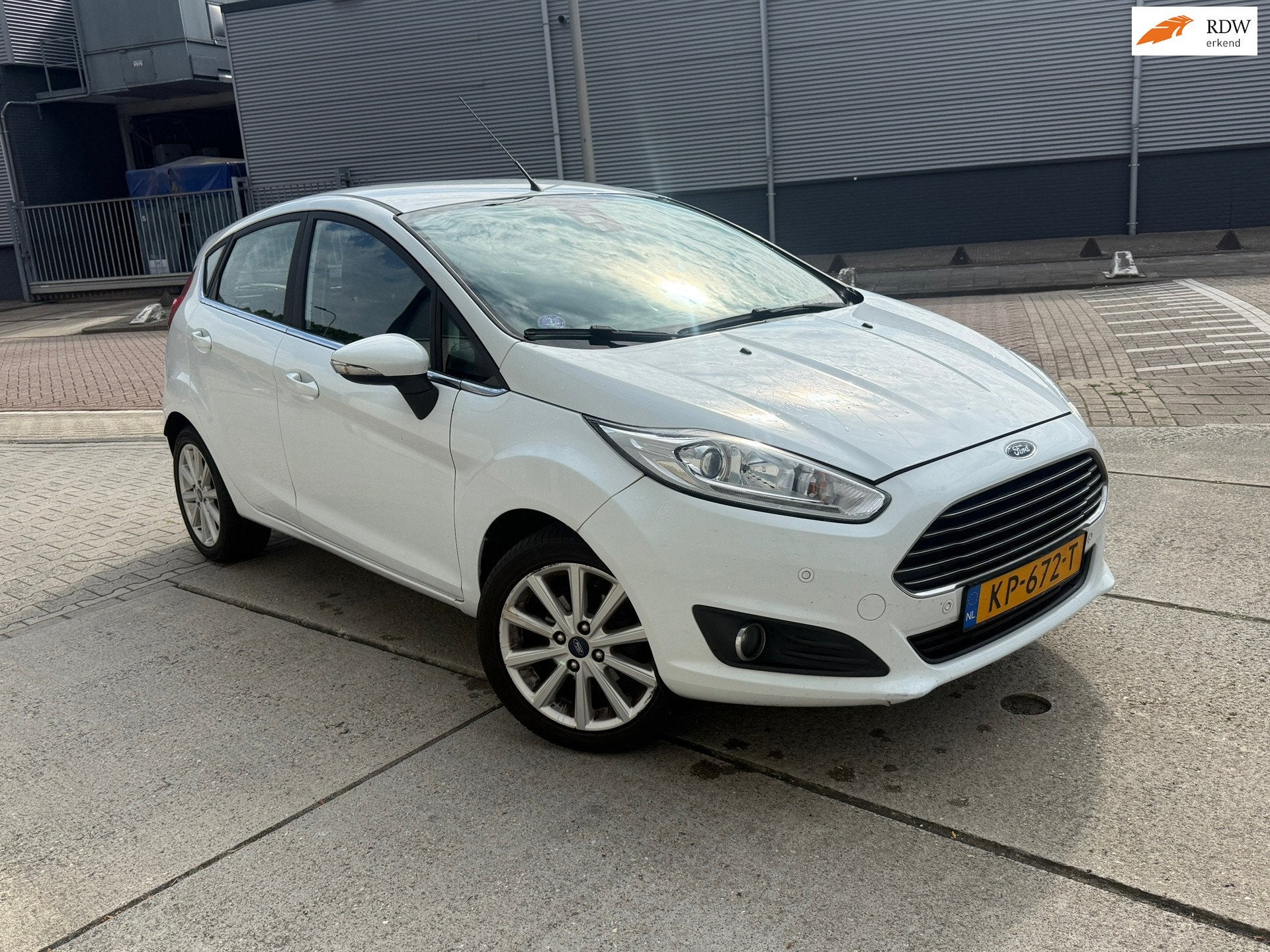 Ford Fiesta 1.0 EcoBoost Titanium Clima NAVI NEW APK, Dealer onderhouden, 101 pk, Euro 6, Origineel Nederlands