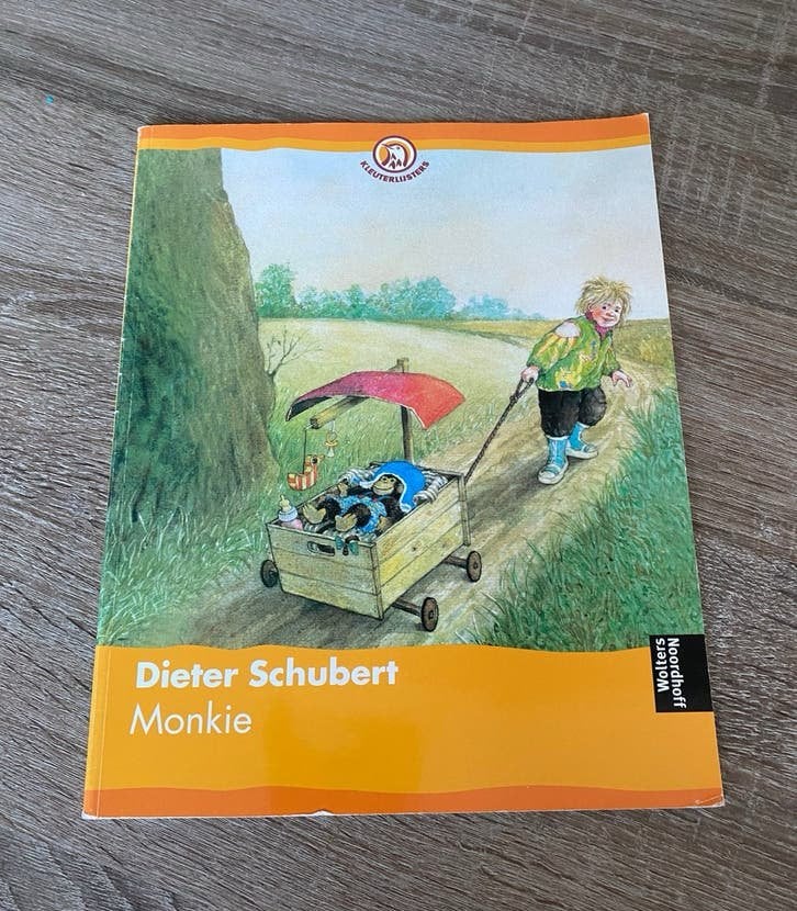 Monkie - Dieter Schubert, Ophalen of Verzenden, Zo goed als nieuw, Fictie algemeen
