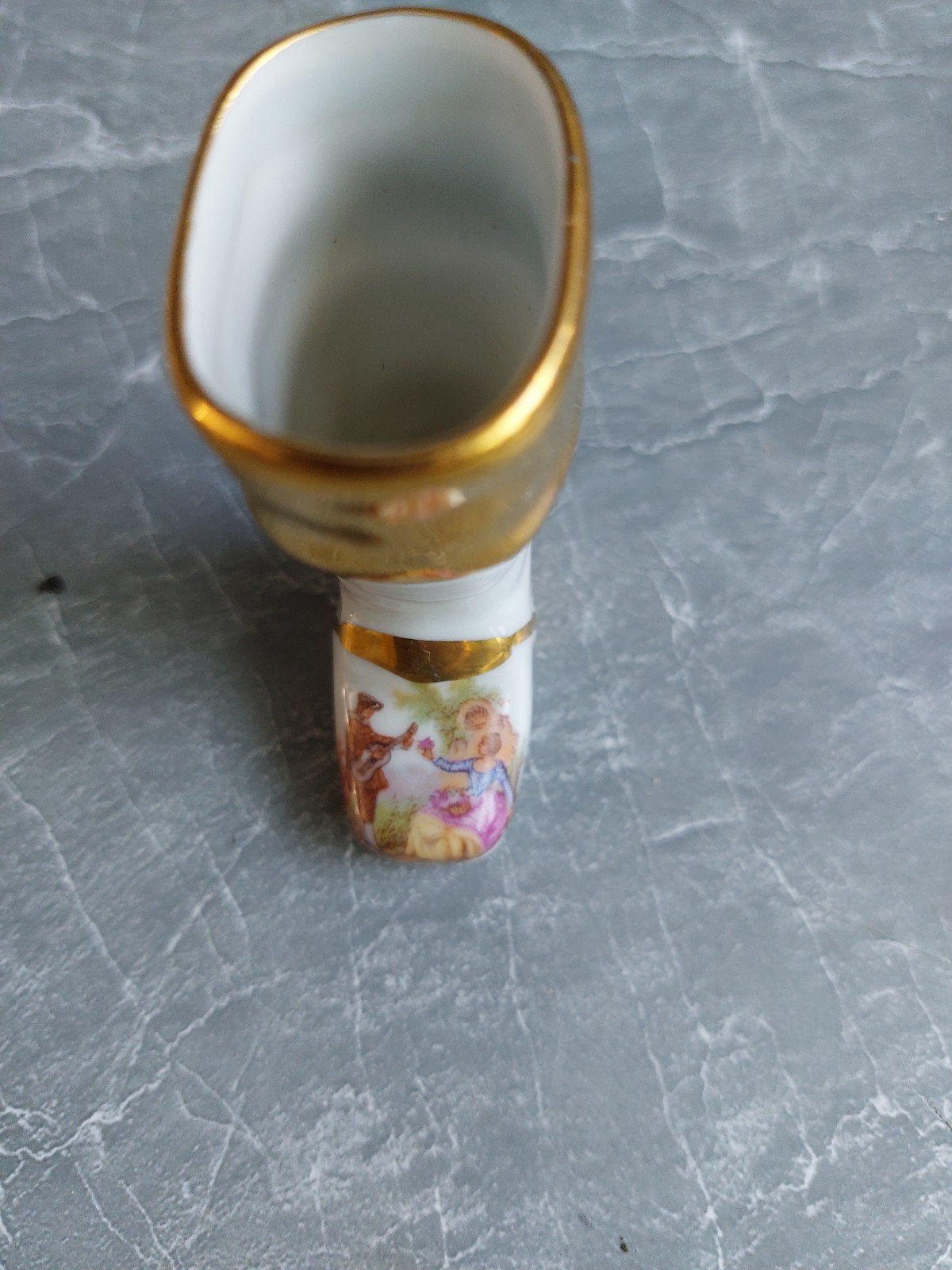 Limoges Frankrijk Porseleinen Laarsje met Gouden Details, Ophalen of Verzenden