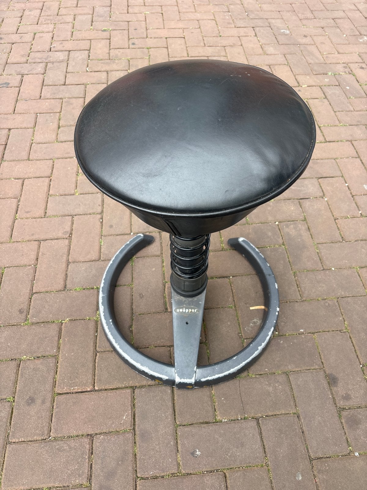 Swopper ergonomische kruk - Zwart, Ophalen, Gebruikt, Zwart, Metaal