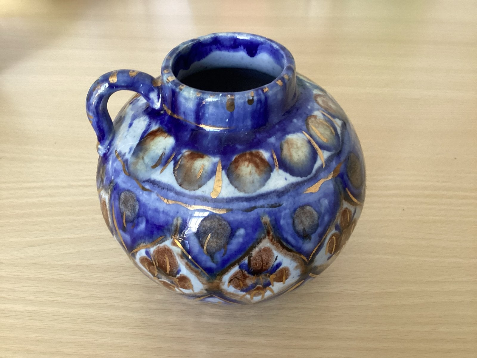 Vintage blauw-gouden vaasje met handvat, Antiek en Kunst, Ophalen of Verzenden