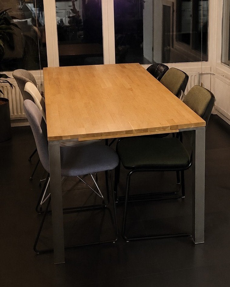 Massief eiken eettafel 90x200 op matte stalen poten, Ophalen, Gebruikt, 50 tot 100 cm, 150 tot 200 cm