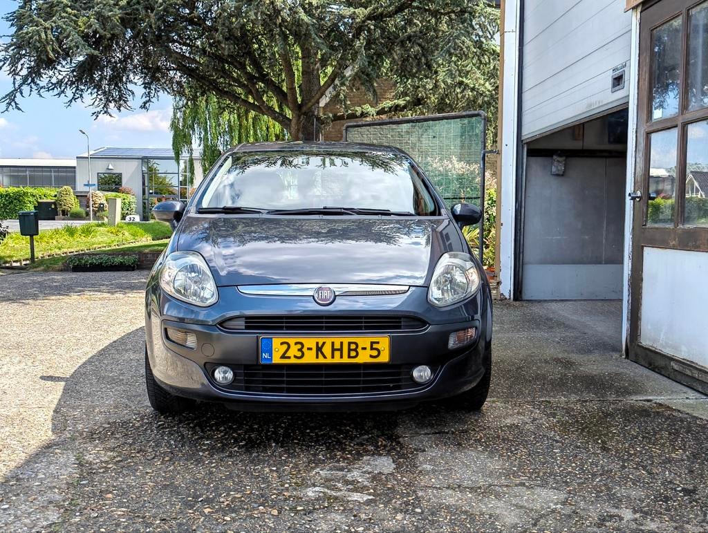 Fiat Punto Evo 1.4 5DR  Luxe versie Lage KM NAP +Nieuwe APK, Auto's, Voorwielaandrijving, 40 €/maand, 4 cilinders, Origineel Nederlands