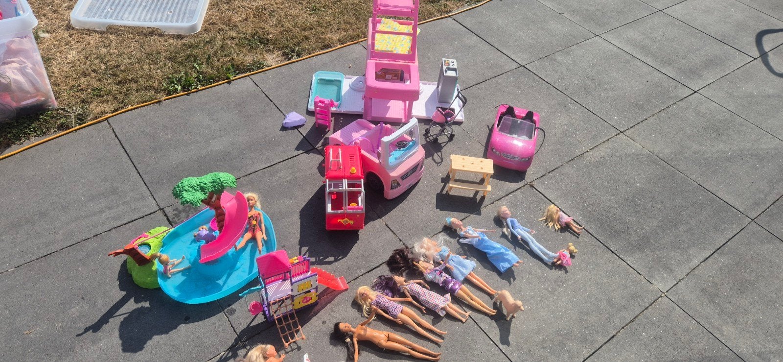 Groot Barbie pakket met poppen, camper en accessoires, Ophalen, Gebruikt, Barbie