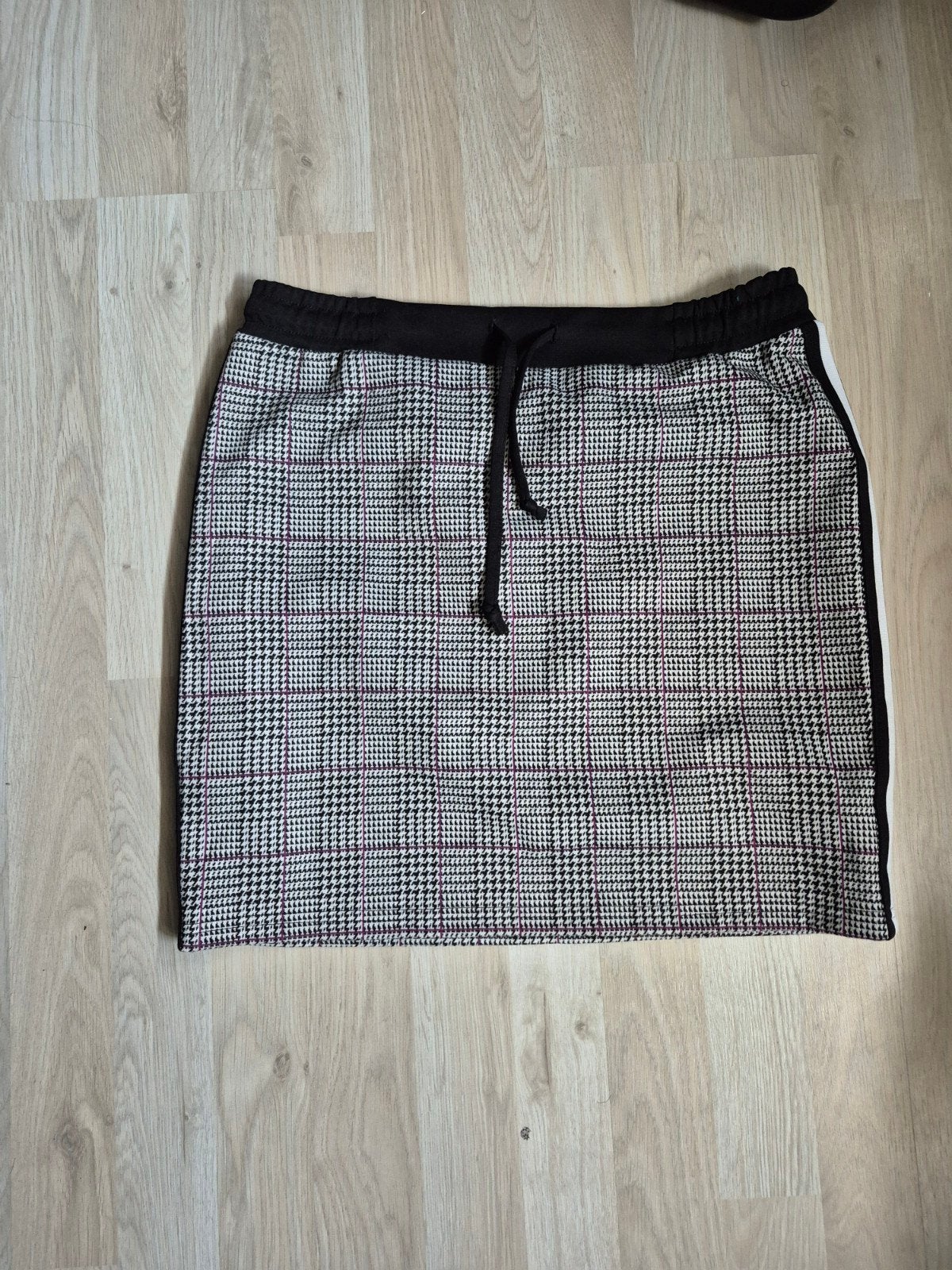 Geruite rok maat M in goede staat, Kleding | Dames, Ophalen of Verzenden, Gedragen, Maat 38/40 (M), Meerkleurig