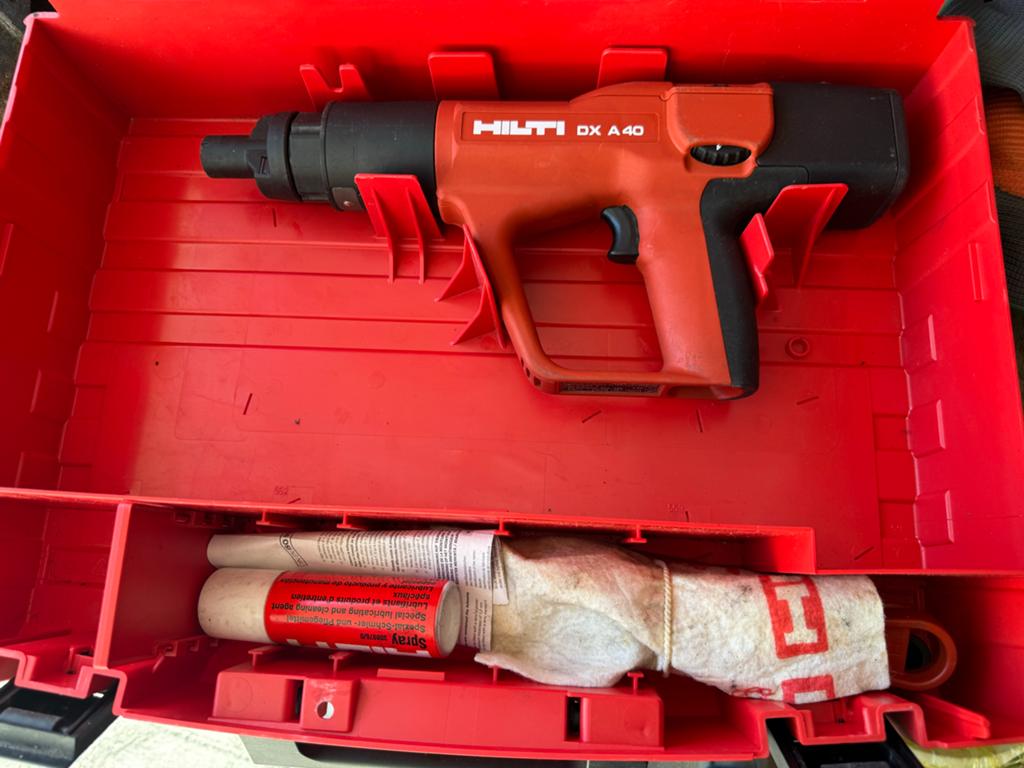 Hilti DX A40 Schiethamer in Koffer, Ophalen of Verzenden, Gebruikt