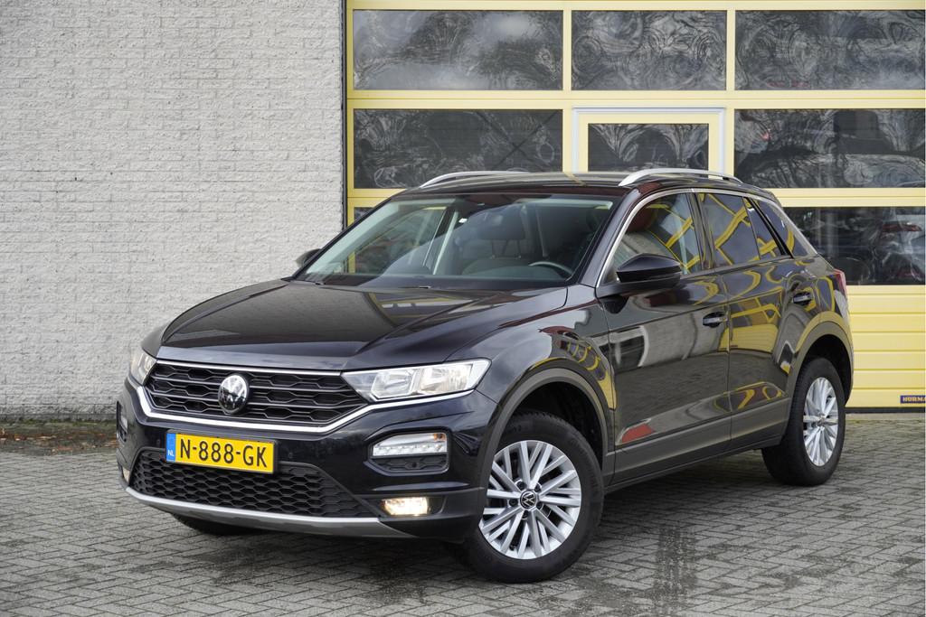Volkswagen T-Roc 1.5 TSI 150PK! Automaat Style BJ2021 Lmv 16, Stof, 4 cilinders, 150 pk, Zwart