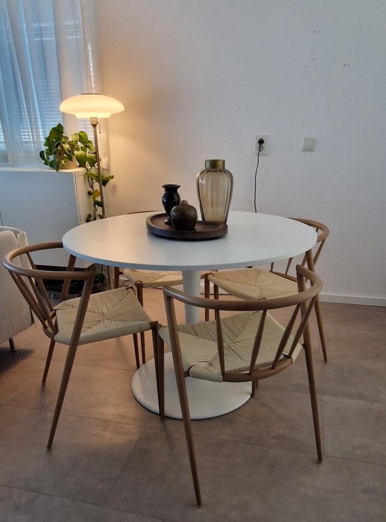 IKEA DOCKSTA eettafel + 4 stoelen | Japandi / Scandinavisch, Ophalen, 50 tot 100 cm, Zo goed als nieuw, Metaal