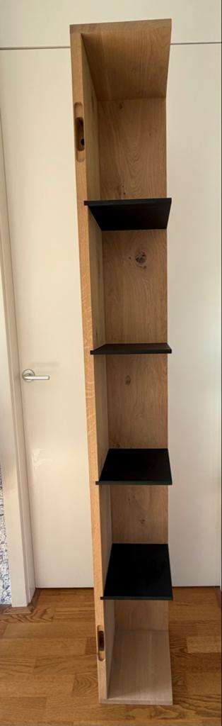 Eiken blinde boekenkast met zwarte plankjes, hangend/staand, Ophalen, Met plank(en), Minder dan 50 cm, Gebruikt