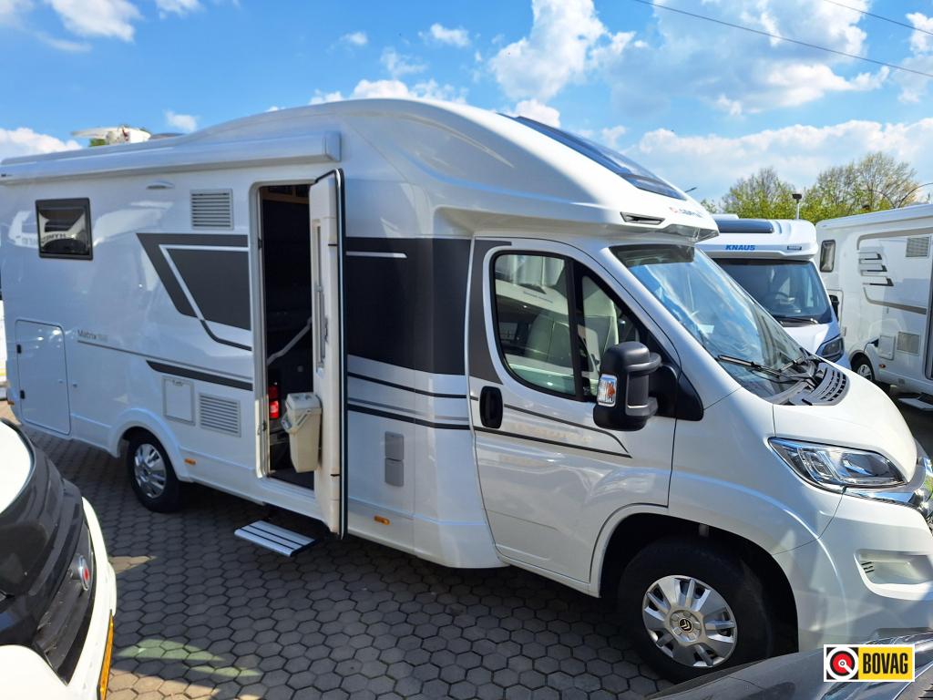 Adria Matrix Axess 650 DC 2022 QUEENSBED+HEFBED-FACE TO FACE, Ringverwarming, Bedrijf, Adria, Cassettetoilet