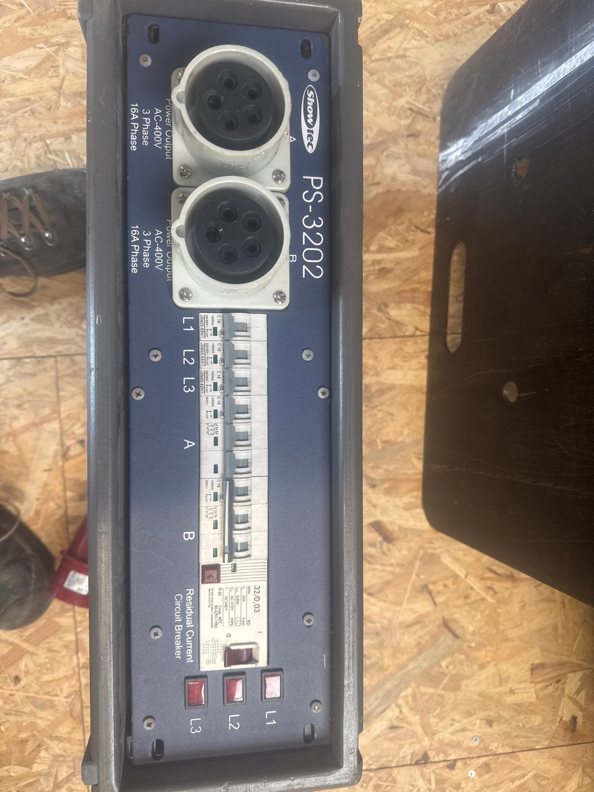 Showtec PS-3202 Stroomverdeler 32A, Ophalen of Verzenden, Gebruikt