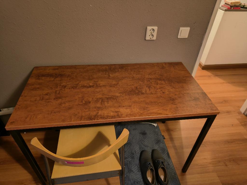 Tafel / bureau, Huis en Inrichting, Bureaus, Ophalen, Gebruikt, 120 cm, Hout