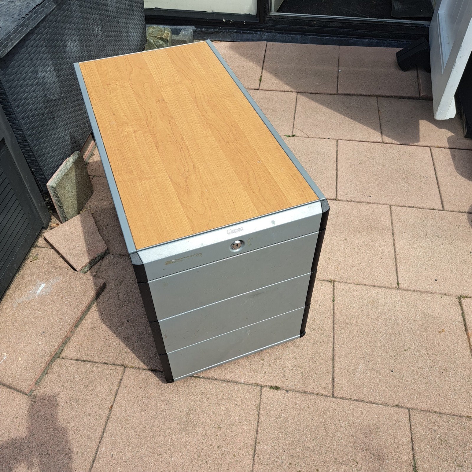 Gispen ladeblok met sleutel - ideaal voor kantoor of thuis, Overige houtsoorten, Minder dan 50 cm, Ophalen of Verzenden, 3 of 4 laden