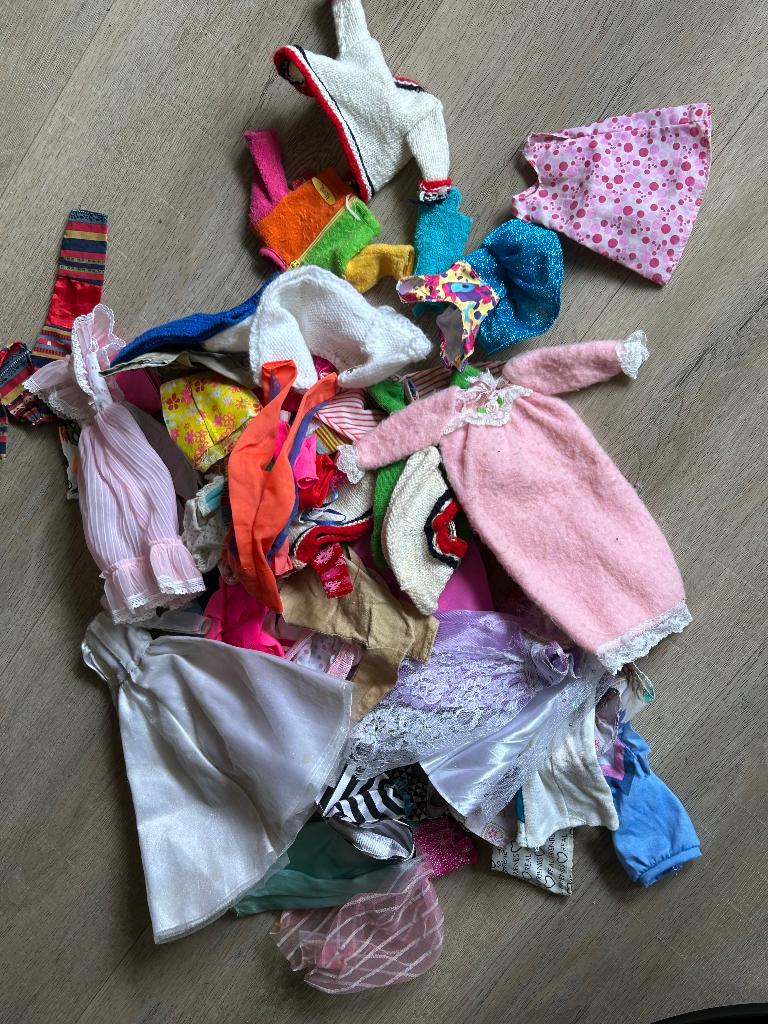 Barbie/poppen kleertjes, Verzamelen, Poppen, Ophalen of Verzenden, Gebruikt, Kleertjes