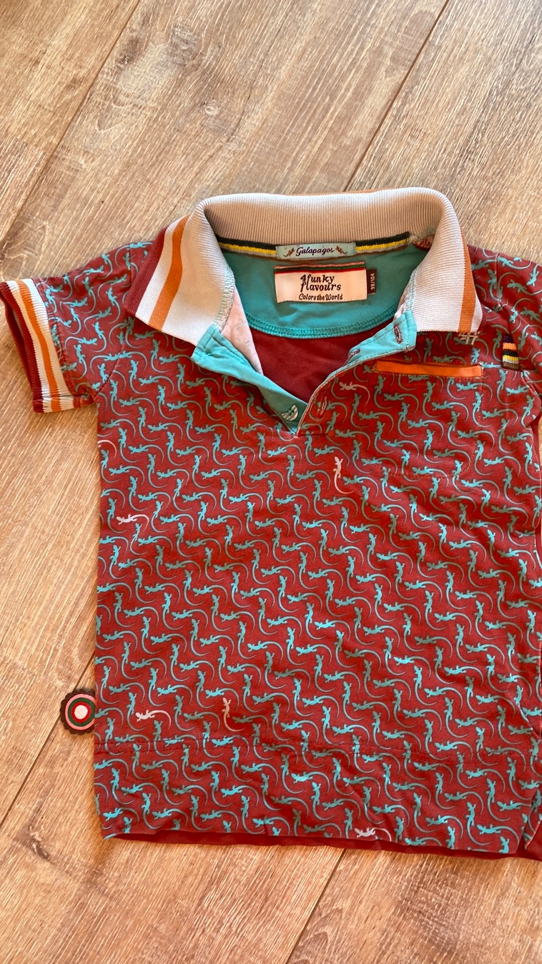 T-shirt 98-104 4FF, Ophalen of Verzenden, Zo goed als nieuw, Jongen, Shirt of Longsleeve
