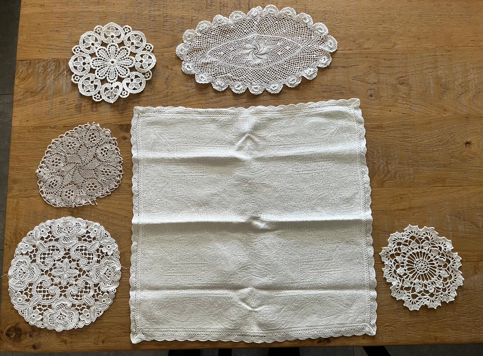 6 oude kleedjes, Ophalen of Verzenden