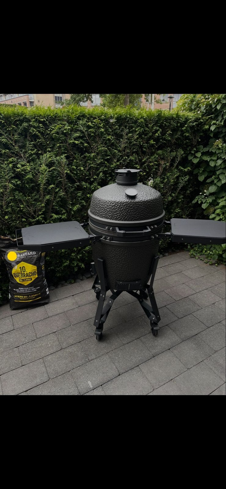 The Bastard Compact Kamado BBQ, Ophalen, Zo goed als nieuw