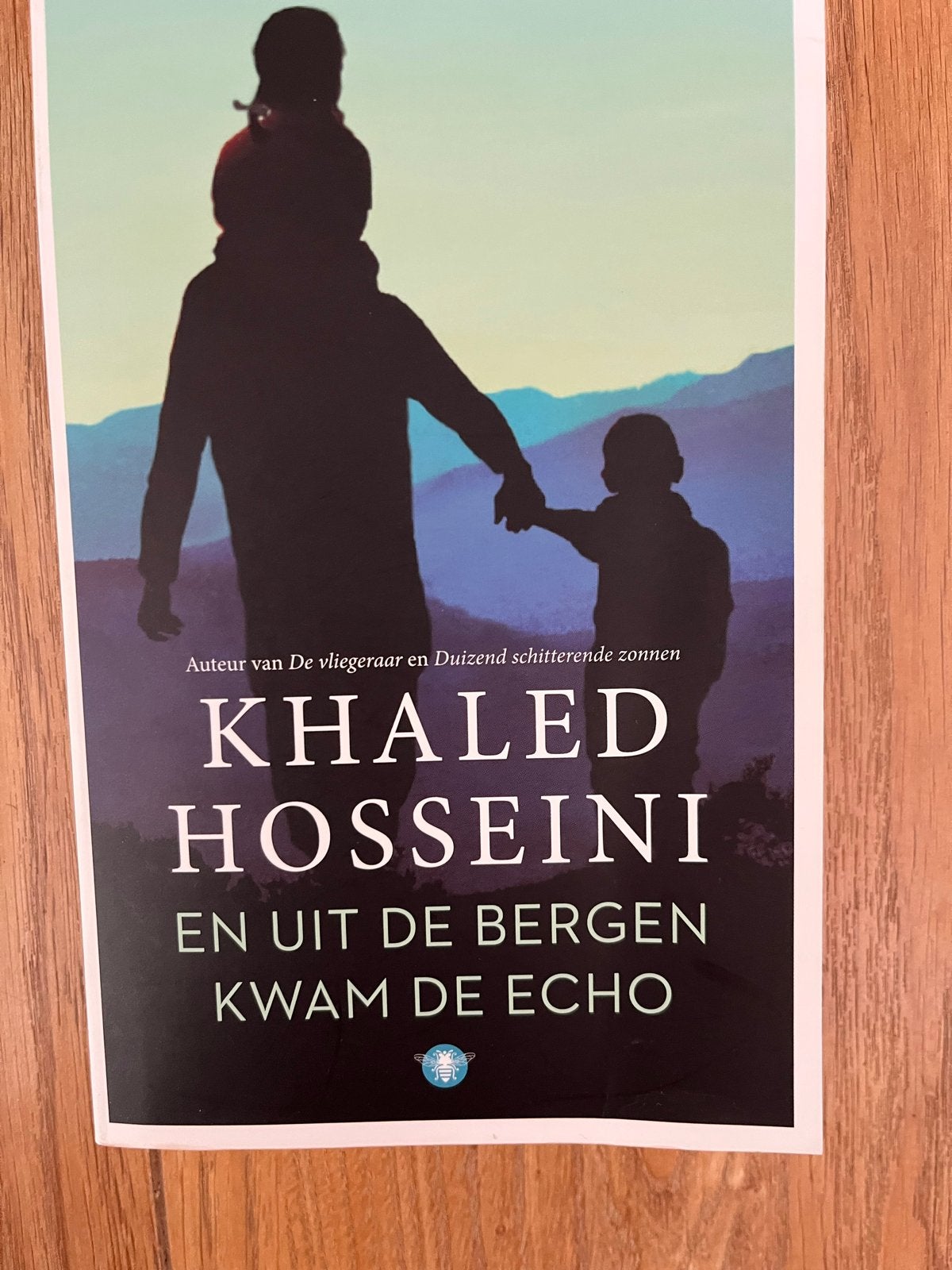 Khaled Hosseini - En uit de bergen kwam de echo, Ophalen of Verzenden, Zo goed als nieuw
