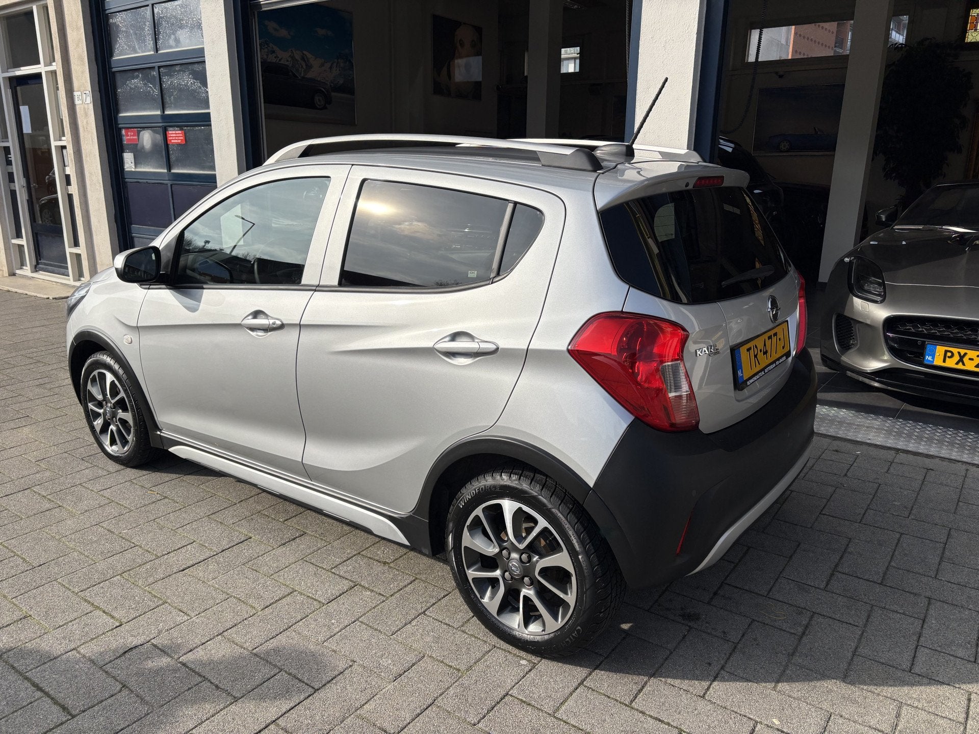 Opel KARL 1.0 Rocks Online Edition NL AUTO/CARPLAY/AIRCO/TOP, Auto's, Voorwielaandrijving, 839 kg, Gebruikt, Euro 6